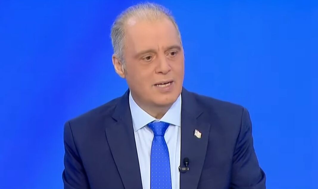 Βελόπουλος: Ο πρωθυπουργός θριαμβολογεί γιατί μετά από 40 χρόνια θα στείλει ένα γεωτρύπανο στο Ιόνιο