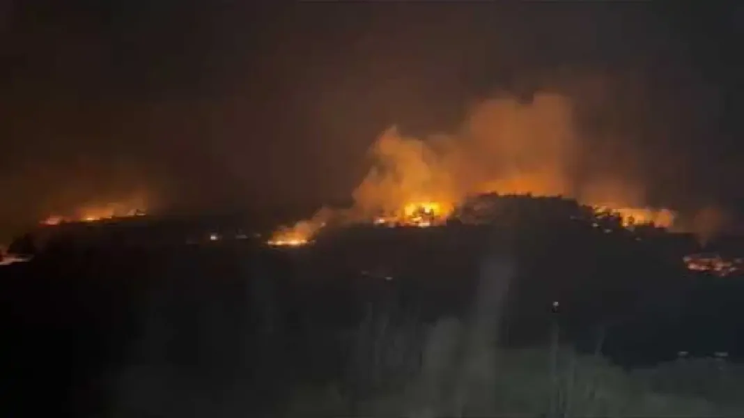 Συνελήφθησαν πέντε άτομα για πυρκαγιές από αμέλεια σε Φθιώτιδα, Σέρρες, Ανατολική Αττική και Ρόδο