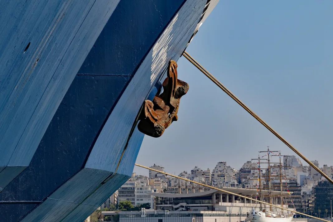 Συνελήφθη 49χρονος στο λιμάνι του Πειραιά μετά από καταγγελία για άσεμνες πράξεις σε πλοίο