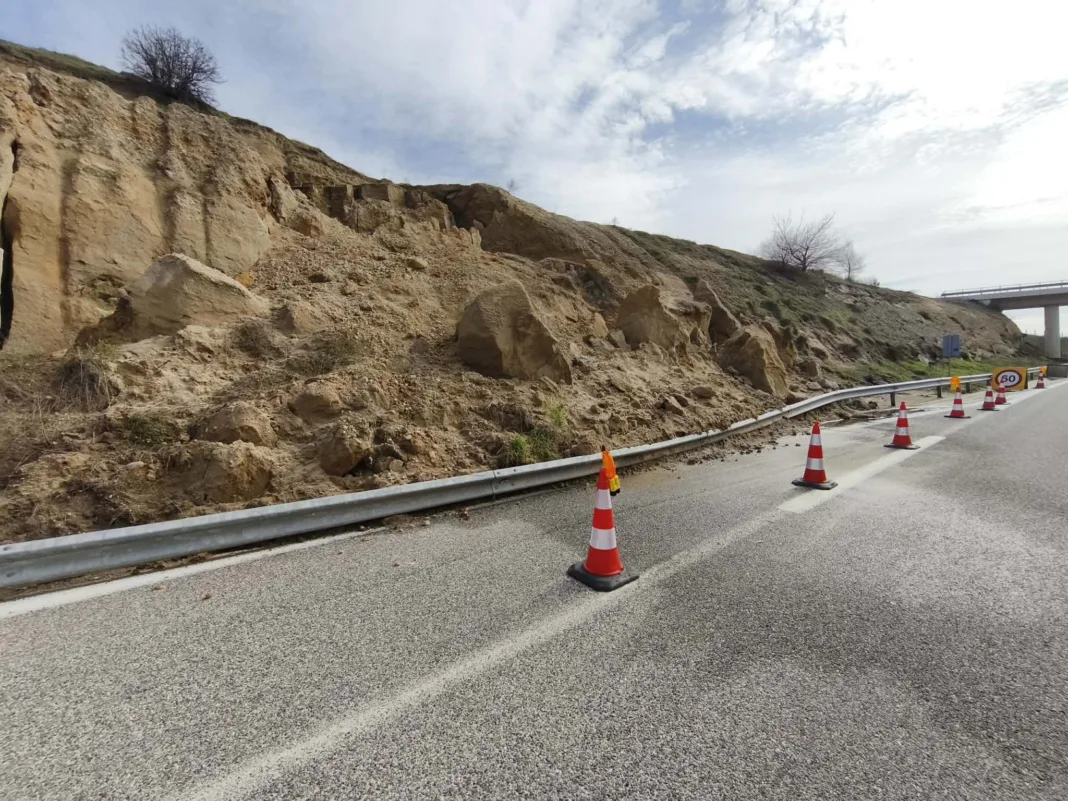 ΕΚΤΑΚΤΟ: Κλείνει ο δρόμος Κομοτηνή – Νυμφαία | Δείτε τη διαδρομή εκτροπής