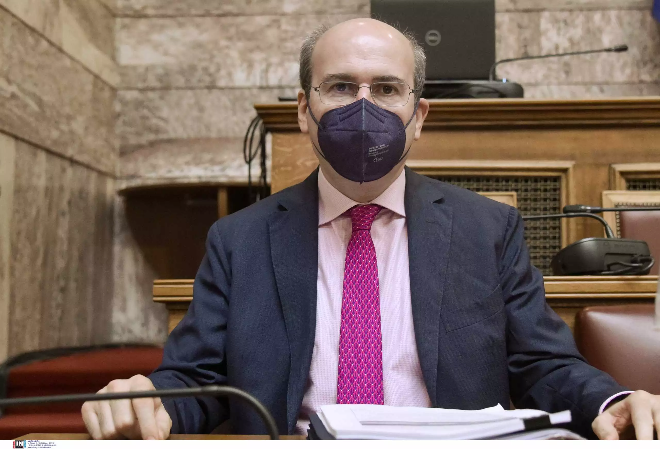 Γιατί ο Χατζηδάκης είναι φορομπήχτης;